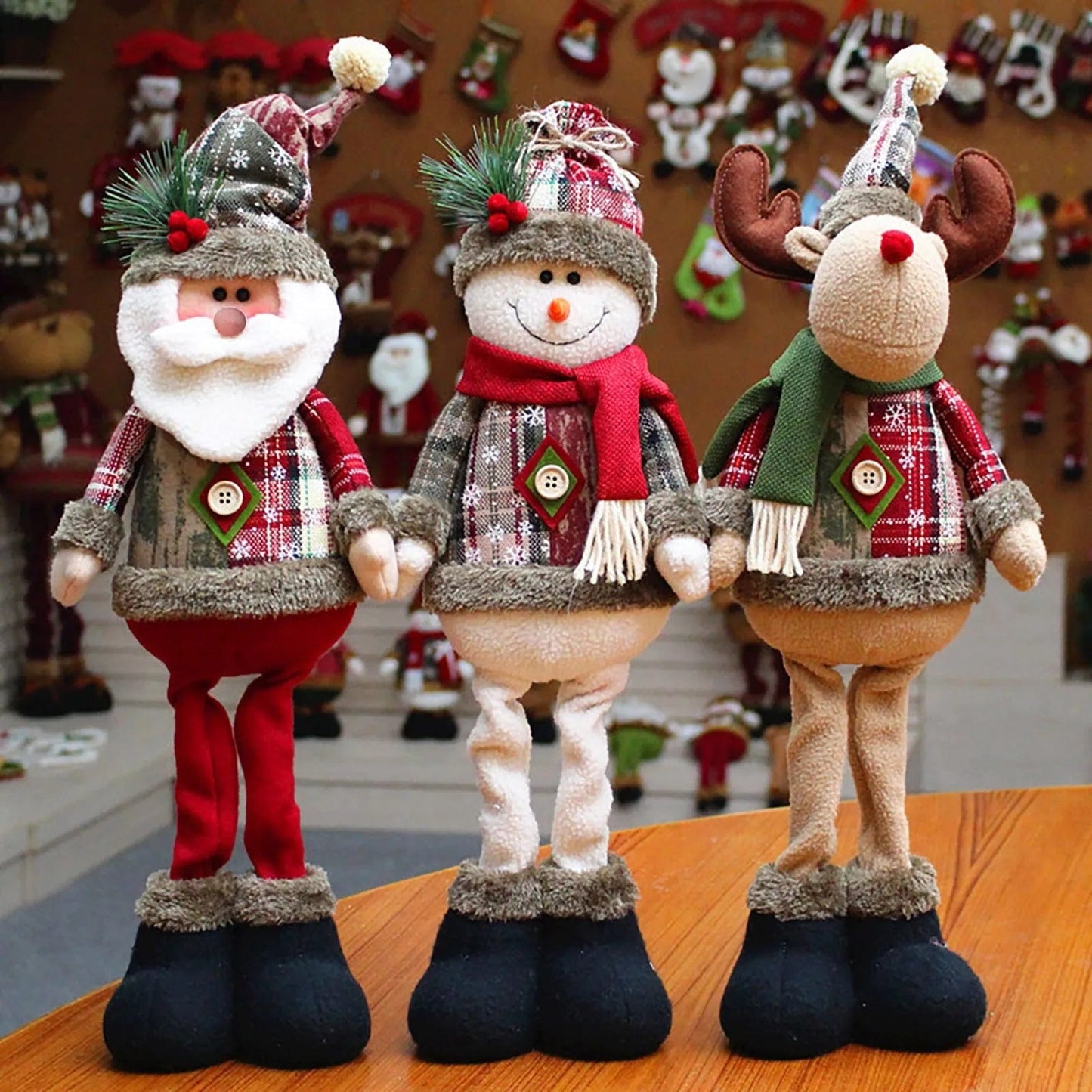 Jouet de Noël : Père Noël, Bonhomme de Neige & Renne en Peluche